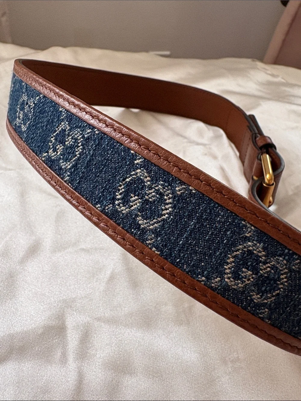 NEW women Gucci Brown Leather w/ denim belt